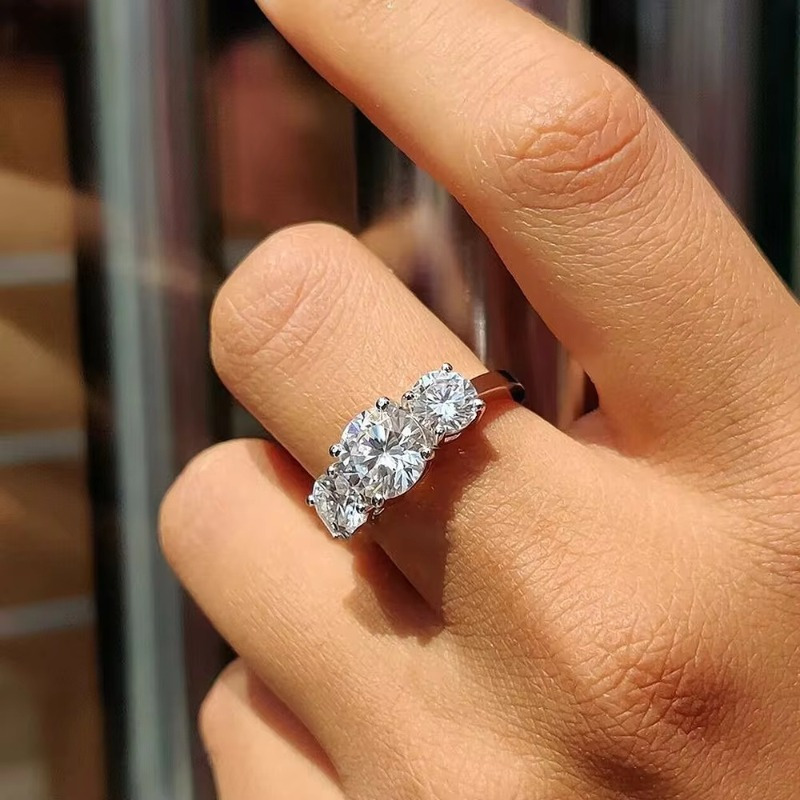 Women's 925 Sterling Silver Synthetic Zirconia 3 Stones Ring